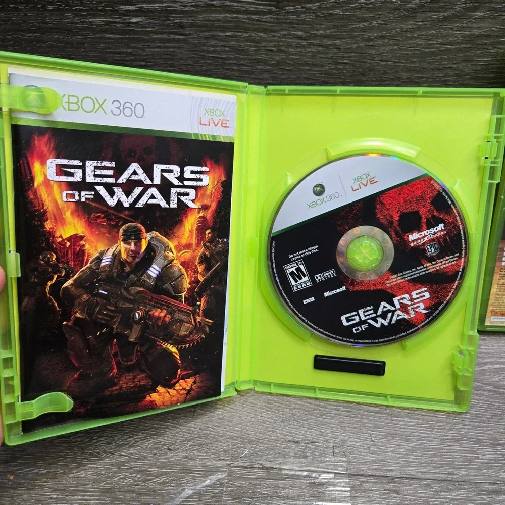 Gears of War 1 & 3 Microsoft Xbox 360 Video Game Lot CIB Complete Manuals Tested